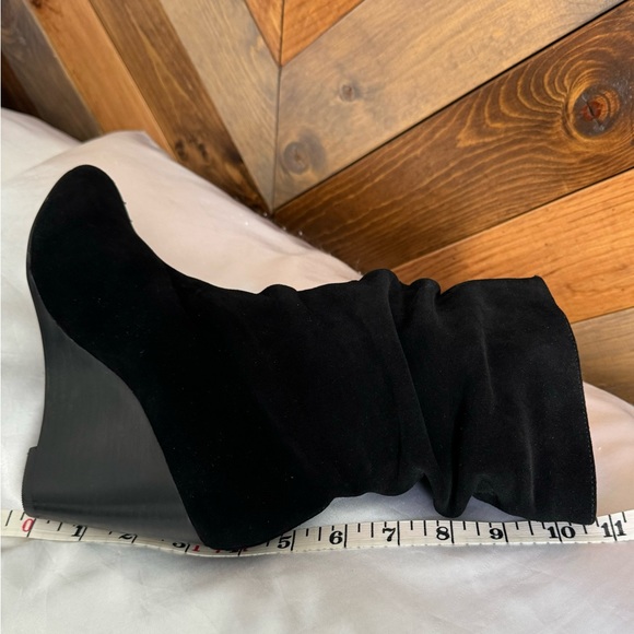 Black Leather Boots Sz 7.5B - Picture 10 of 12